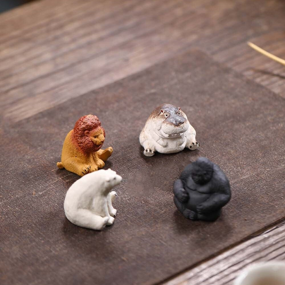 Creative Tea Pet Chinese Yixing Zisha Purple Clay Animal Statue Lion Small Size