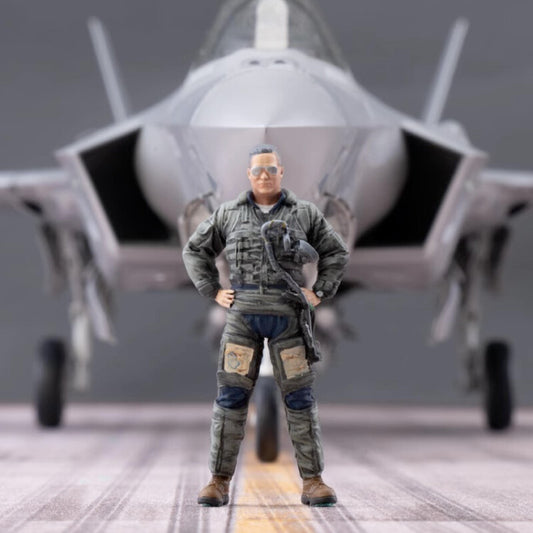 Unpainted1/48 Fighter Pilot For Av-8a/b F-35a/b/c model Scenarios fingures Kit