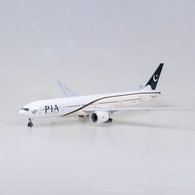 47CM PIA Pakistan BOEING 777-300ER Airplane Led Sound Light Resin Aircraft Model