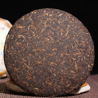 Yong Ming Yunnan Golden Buds Tribution Pu-erh Shu Tea Cake 2008 Ripe Puer 200g