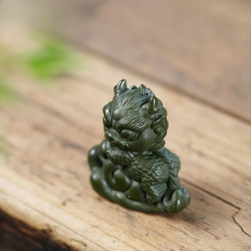 4.5Cm Yixing Purple Clay Auspicious Clouds Qilin Tea Pet Tea Statue Ornament