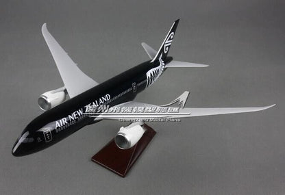 43CM AIR NEW ZEALAND BOEING 787 ZK-NZE Passenger Airplane Resin Aircrarft Model