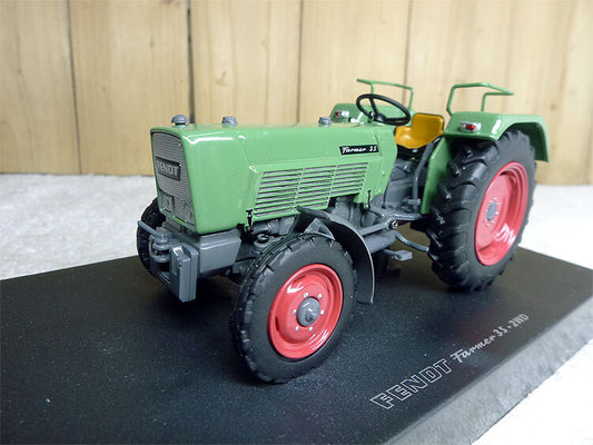 1:32 UH 5270 Fendt Farmer 3S Tractor Construction Farm Machine Diecast Model