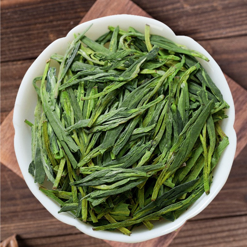 100g 2025 New Tea Longjing Canned Mellow Fresh and Refreshing Spring Tea