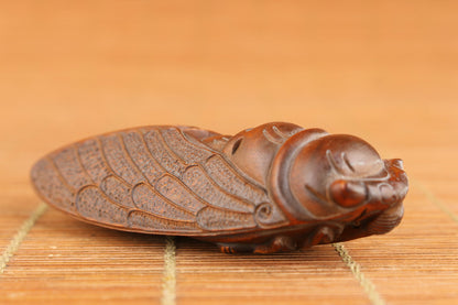 chinese boxwood handmade cicada statue figure decoration hand piece