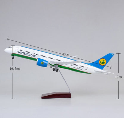 1:130 43CM UZBEKISTAN BOEING 787 Passenger Airplane Landing Gear Resin Model