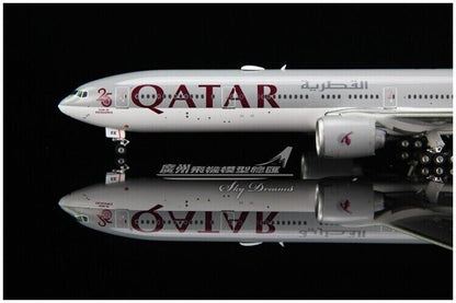 1:400 Phoenix QATAR BOEING 777-300ER Passenger Airplane Diecast Aircraft Model