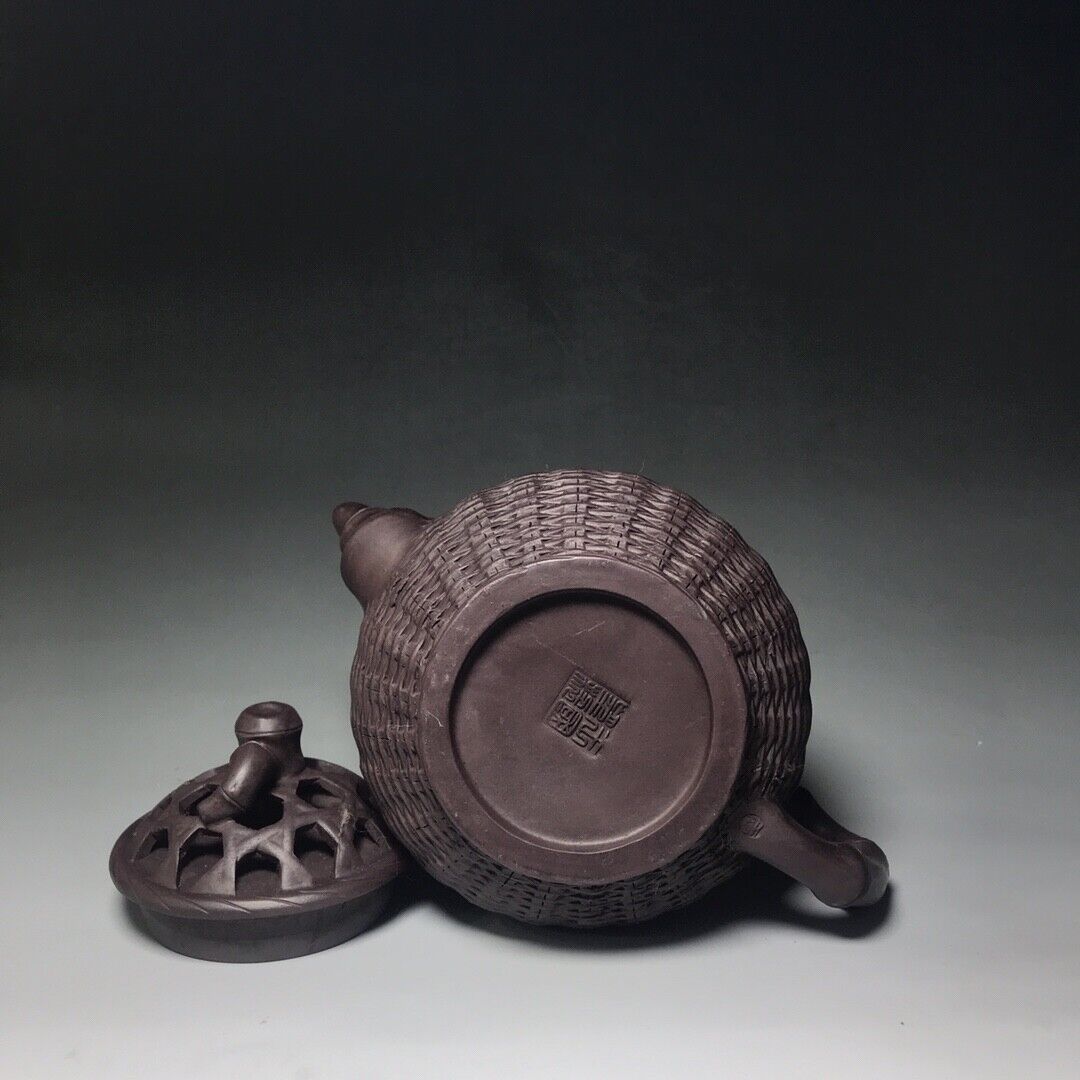 Chinese Yixing Zisha Clay Handmade Exquisite Teapot（竹编壶 底款：王国望）