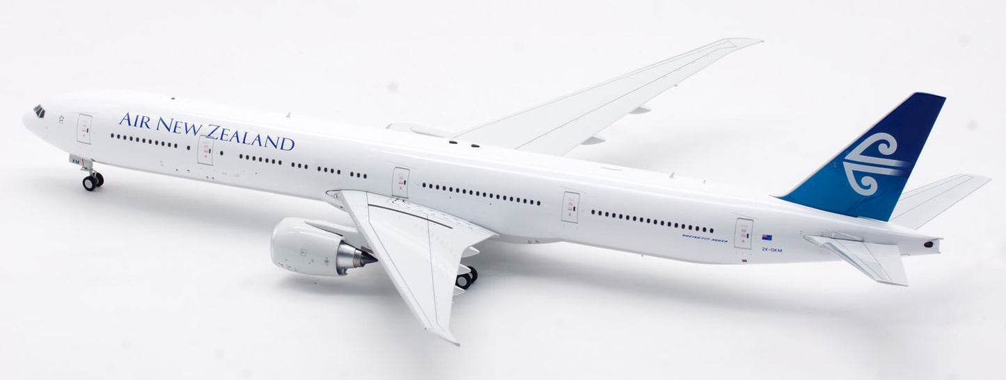 INFLIGHT 1:200 AIR NEW ZEALAND Boeing B777-300 Diecast Aircraft Jet Model ZK-OKM