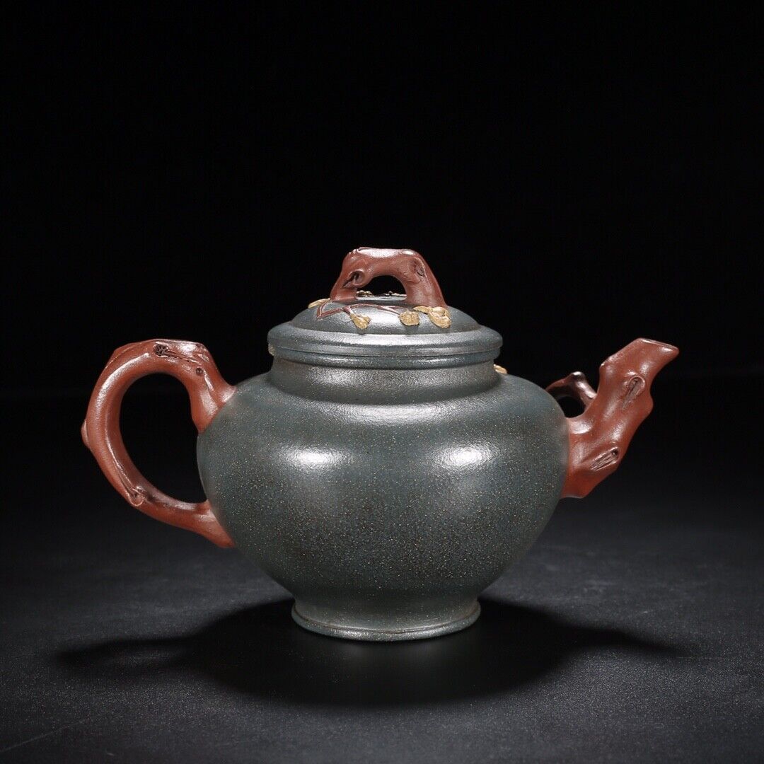 Chinese Yixing Zisha Clay Handmade Exquisite Teapot（报春 底款：汪寅仙）