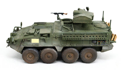 US M1134 Stryker Anti-Tank Missile Carrier FloZ 1/72 finished tank built model