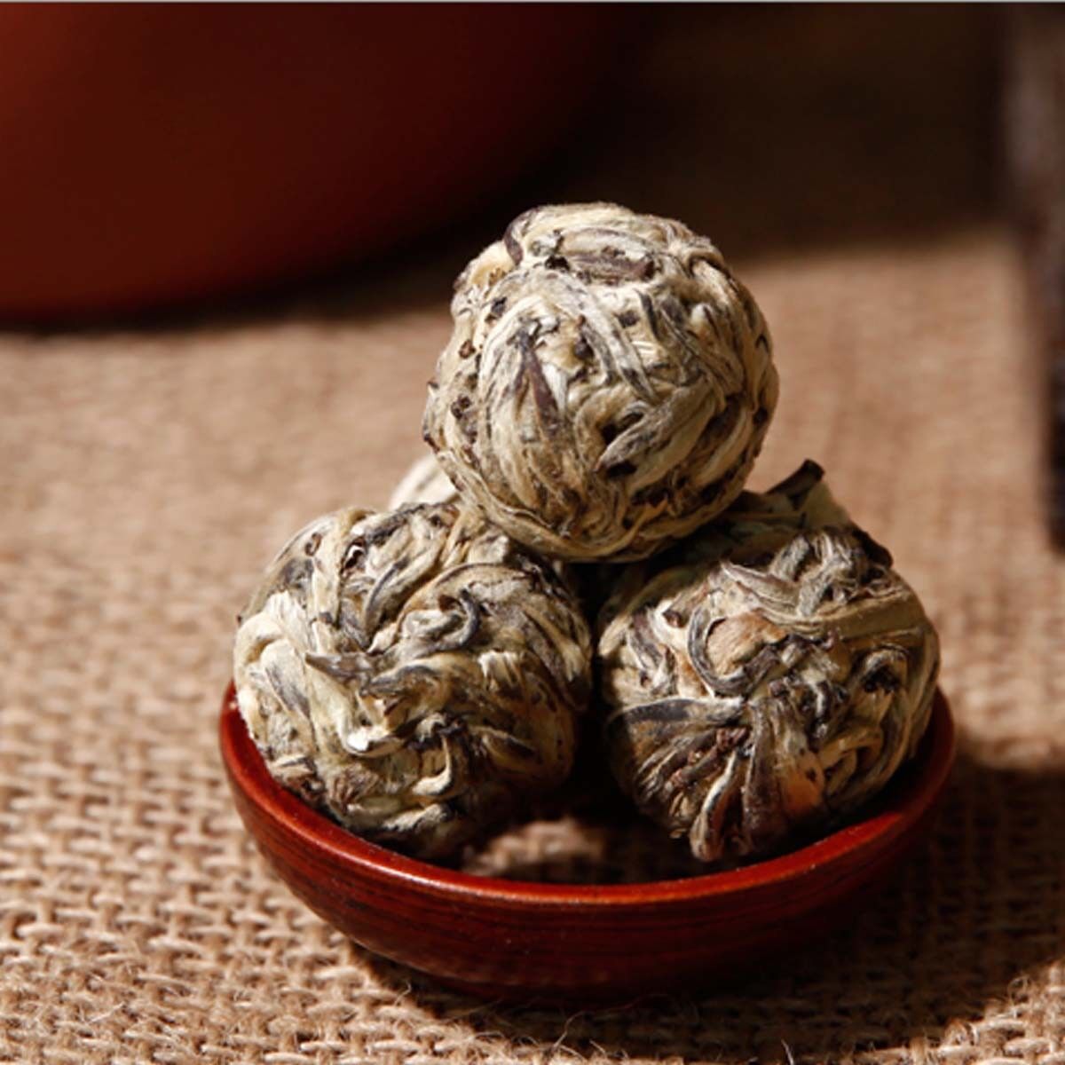 Yunnan Pu-erh Tea cha Tea Mini Dragon Ball White Silver Needle Health Green Food