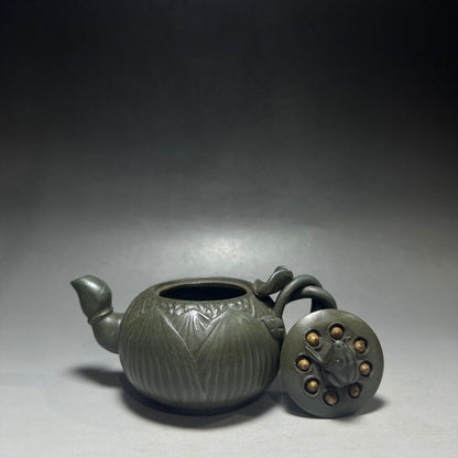 Chinese Yixing Zisha Clay Handmade Exquisite Teapot（青蛙莲子壶 底款：蒋蓉）