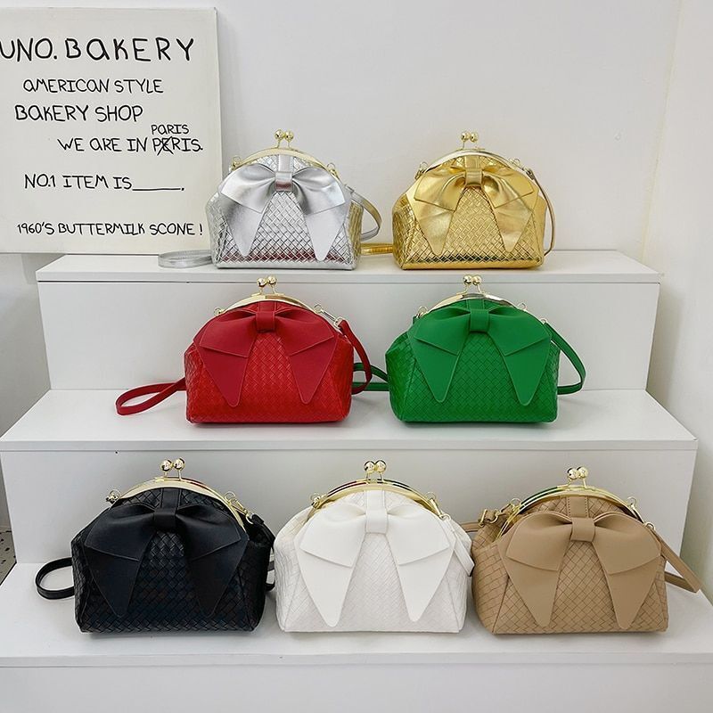 Handbag With Thick Bow Pleated Shoulder Clutch Purses Crossbody Bag 20*23*14 CM