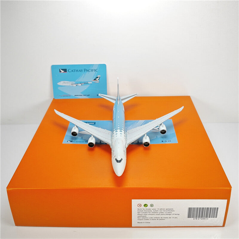 1:400 JC Wings CATHAY PACIFIC CARGO BOEING B747-8F Passenger Diecast Model