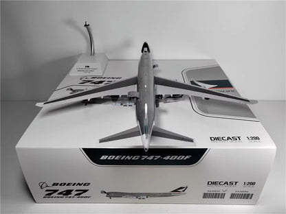 1:200 35CM JC Wings CATHAY PACIFIC BOEING 747-400F Aircraft Diecast Plane Model