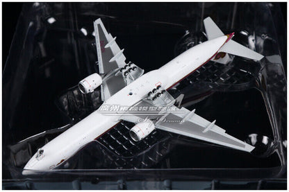 1:400 JC Wings Thai BOEING 777-300 Passenger Airplane Flap Down Diecast Model