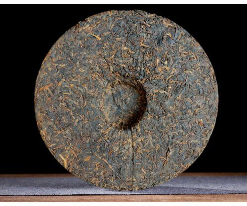 2018 Menghai Ban Zhang Shu Puer Gongting Jin Ya Royal Golden Bud Pu Er Ripe 357g
