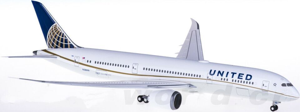 1:200 32CM Hogan UNITED BOEING 787-9 Passenger Airplane ABS Plastic Plane Model
