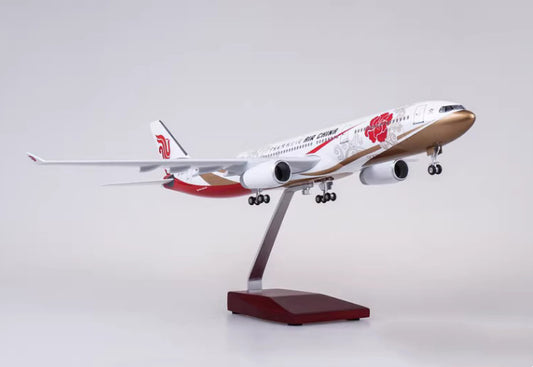 47CM 1:135 AIR CHINA AIRBUS A330 Passenger Airplane Landing Gears Resin Model