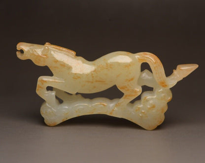 Chinese Natural Hetian Jade Carving Exquisite Horse Statue Figurine Collectible