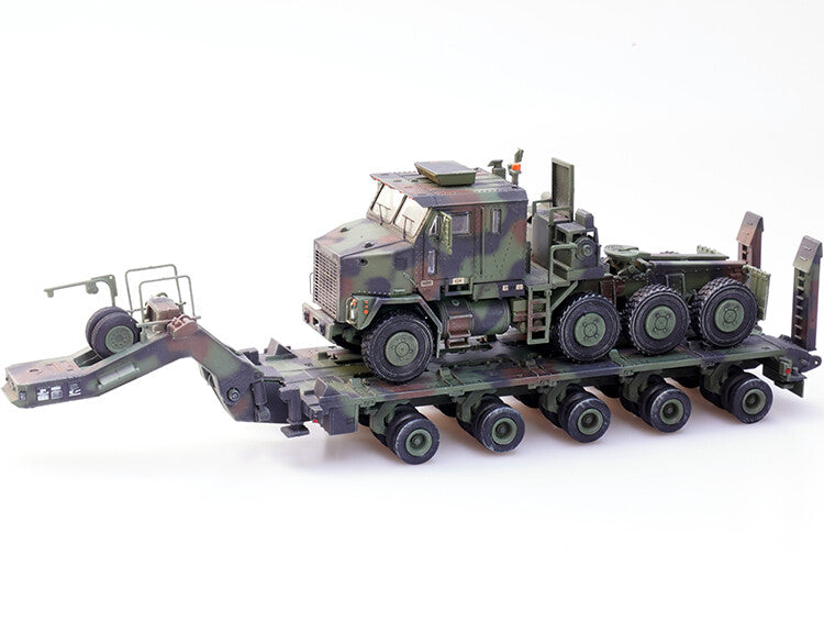 1:72 US Army Oshkosh M1070 Heavy Transport Vehicle Model Collection Box