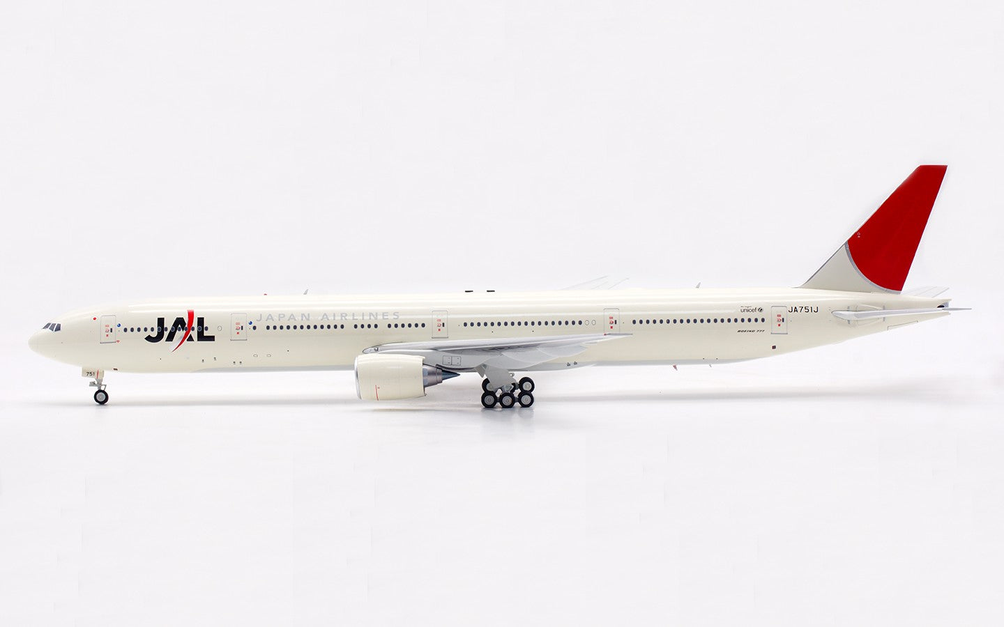 1:200 37CM B-Models JAPAN AIRLINES BOEING 777-300 Airplane Diecast Plane Model