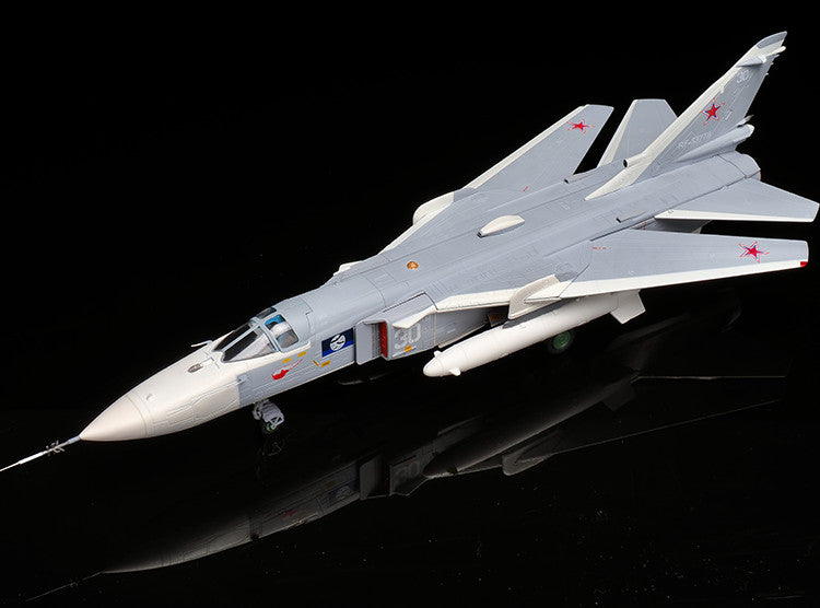 1/72 Russian Navy Su-24 Fighter Bomber Model SU-24MR 30White SU24 Alloy