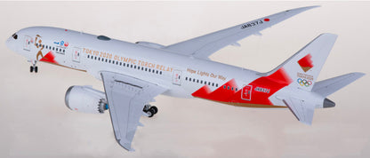1:200 SQ Wings Japan Airlines B787-8 JA837J Passenger Airplane Diecast Model