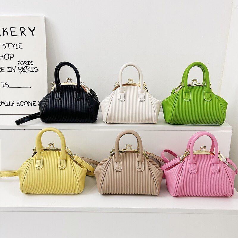 Pleated Handbag Lattice Shoulder Bag Clutch Crossbody Purse 17*21*13 CM Belt 7CM