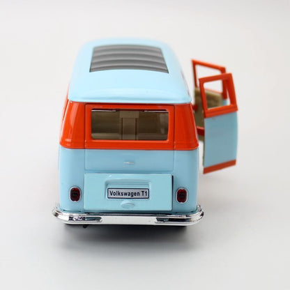 1:30 Diecast GULF Oil Volkswagen T1 Bus Metal Car Model Toy Pull Back Sound