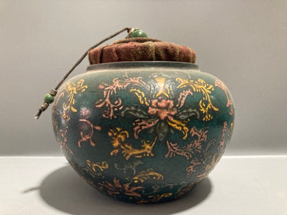 Chinese Yixing Zisha Clay Handmade Exquisite Purple Clay Tea Pot （紫砂茶叶罐）