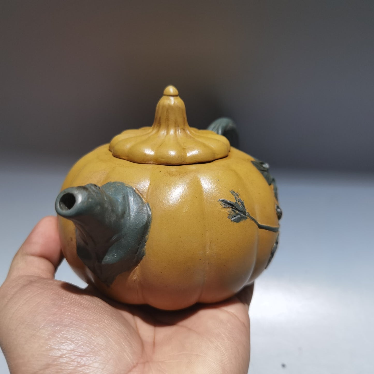 6.6" Chinese Yixing Zisha Pottery Duan Clay 360CC Hand Made Pumpkin Leaf Teapot