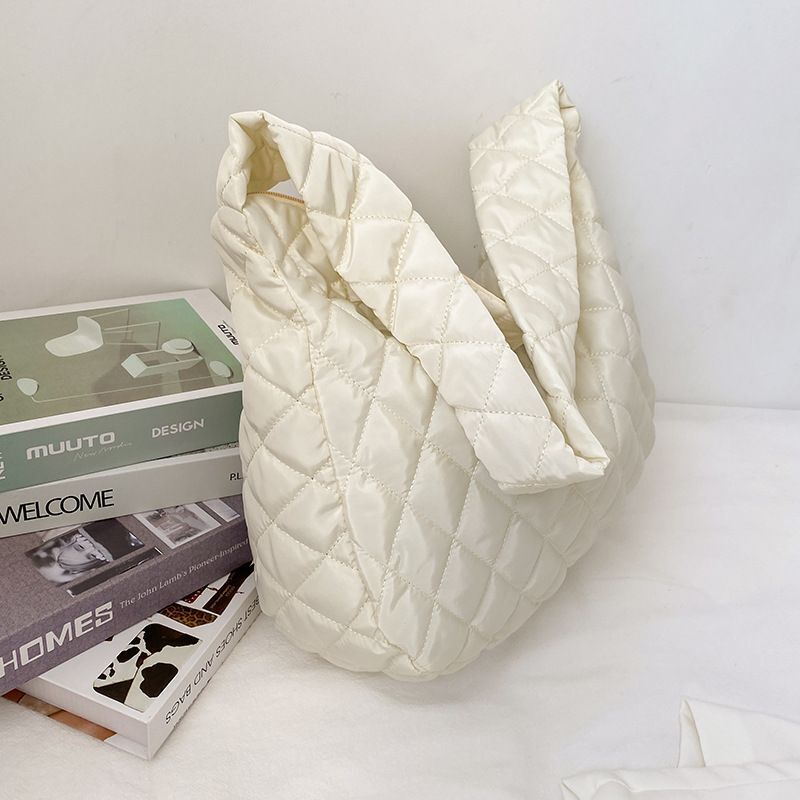 Large Puffy Shoulder Bag Crossbody Purse Down Soft Warm Puff Tote Bag Polyester