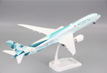 1:200 32CM RISESOON ETIHAD BOEING 787-10 Passenger Airplane ABS Plastic Model