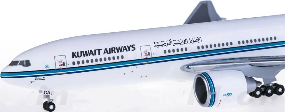 1:200 32CM Hogan KUWAIT AIRWAYS BOEING 777-200 Passenger Plane ABS Plastic Model