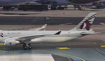 1:400 Phoenix QATAR AIRBUS A330-300 Passenger Aircraft Diecast Airplane Model