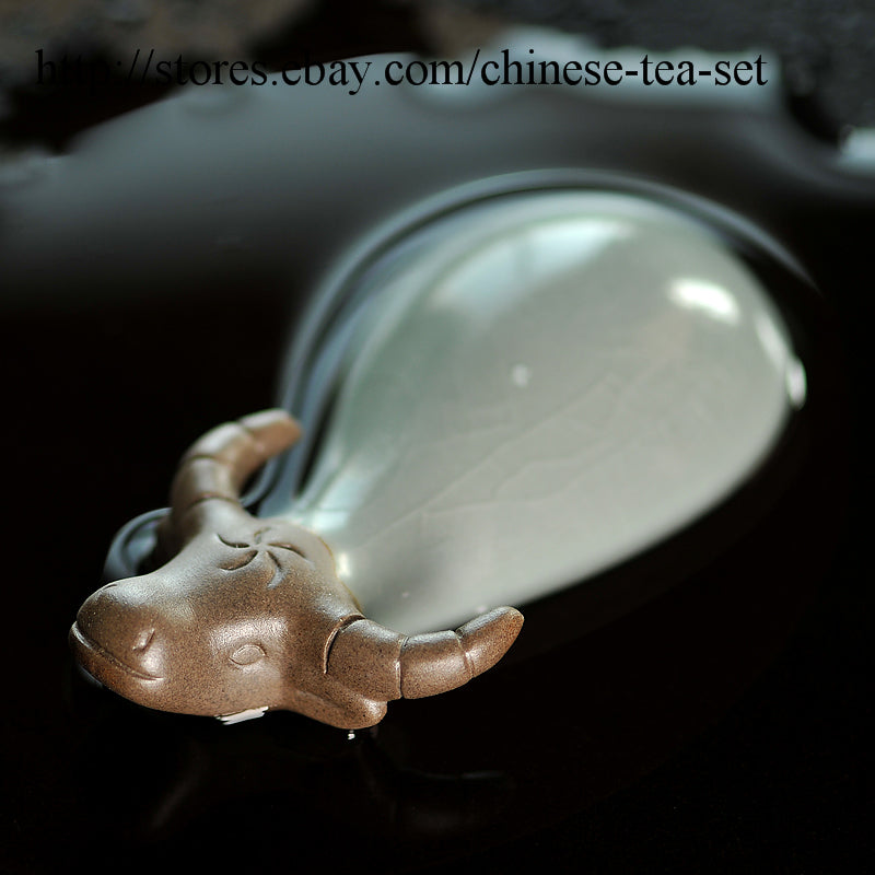 Porcelain Buffalo Geyao Crackle Glaze Tea Pet On Tea Tray Small Size Tea Play