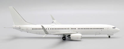 1:200 JC Wings BOEING 737-900 Passenger Blank Airplane Diecast Aircraft Model