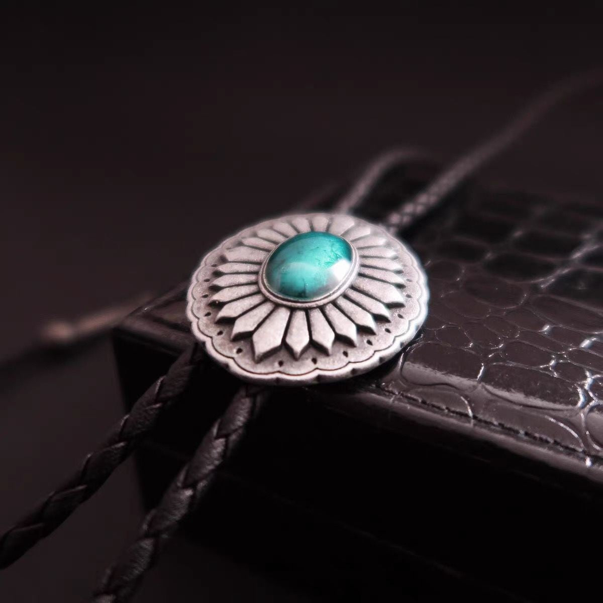 100cm Vintage Bolo Tie Blue Stone Inlay Adjustable Western Cowboy Neck Accessory