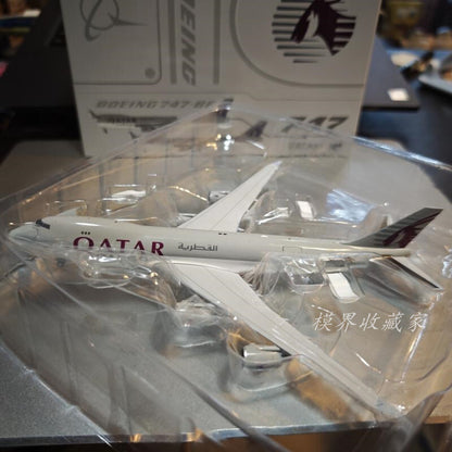 1:400 JC Wings Qatar Boeing 747-8F Airplane Diecast Aircraft Plane Model