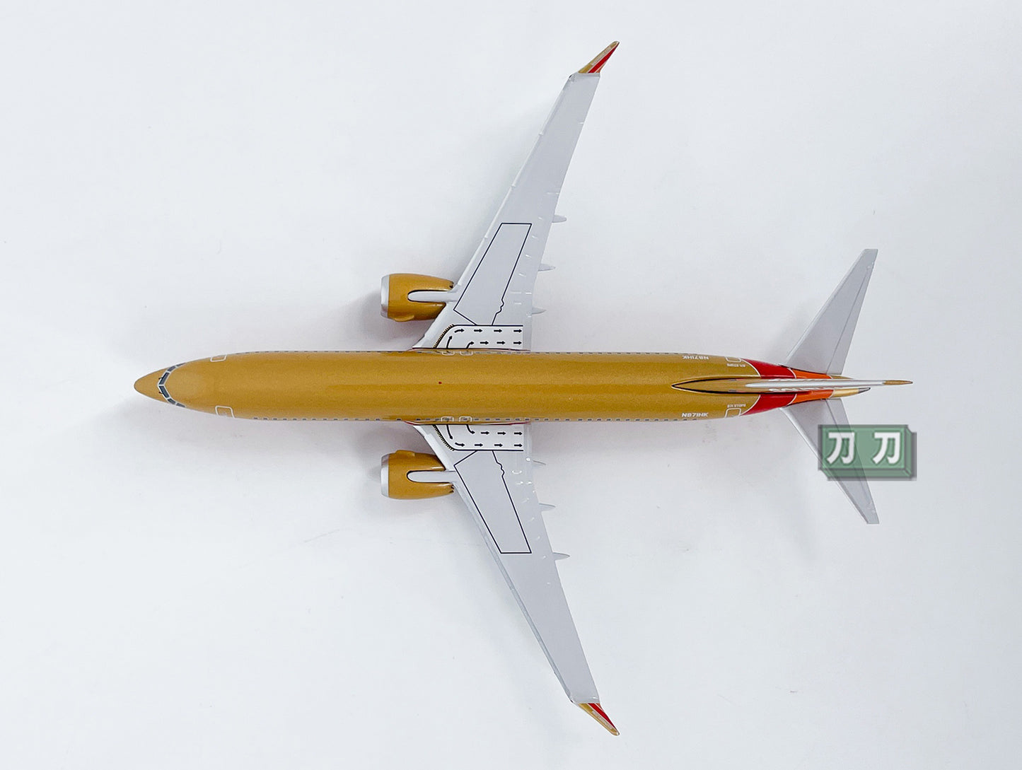 1:400 NG Lite SOUTHWEST AIRLINERS B737MAX8 Passenger Airplane Diecast Model