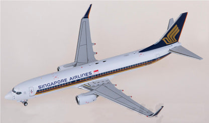 1:400 AeroPolaris Singapore Airlines B737-800 Passenger Airplane Diecast Model