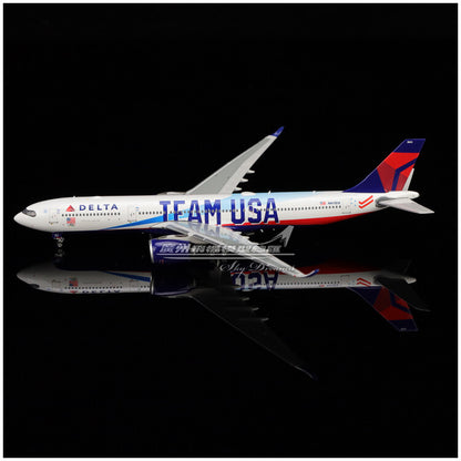 1:400 Phoenix Delta Air Lines AIRBUS A330-900neo Passenger Plane Diecast Model