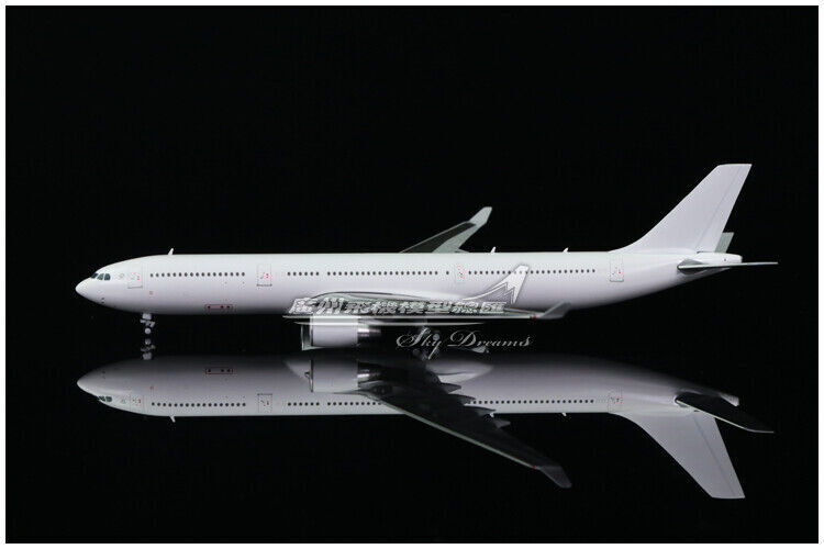 1:400 JC Wings AIRBUS A330-300 Passenger Blank Airplane Diecast Aircraft Model