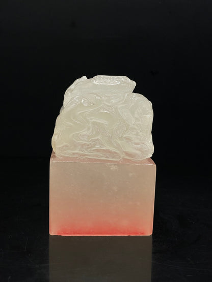 Chinese Natural Shoushan Stone Hand-carved Exquisite Auspicious Beast Seal 31332
