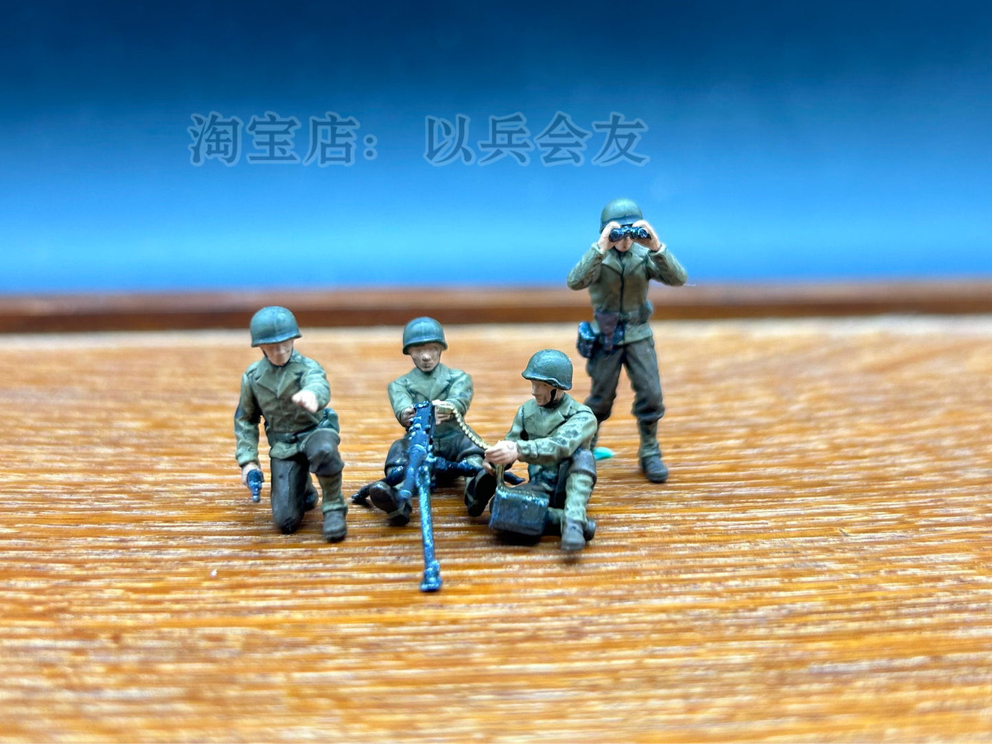 1/72 World War II US M2 Browning Machine Gun+4Pcs Soldier Model Khaki Color