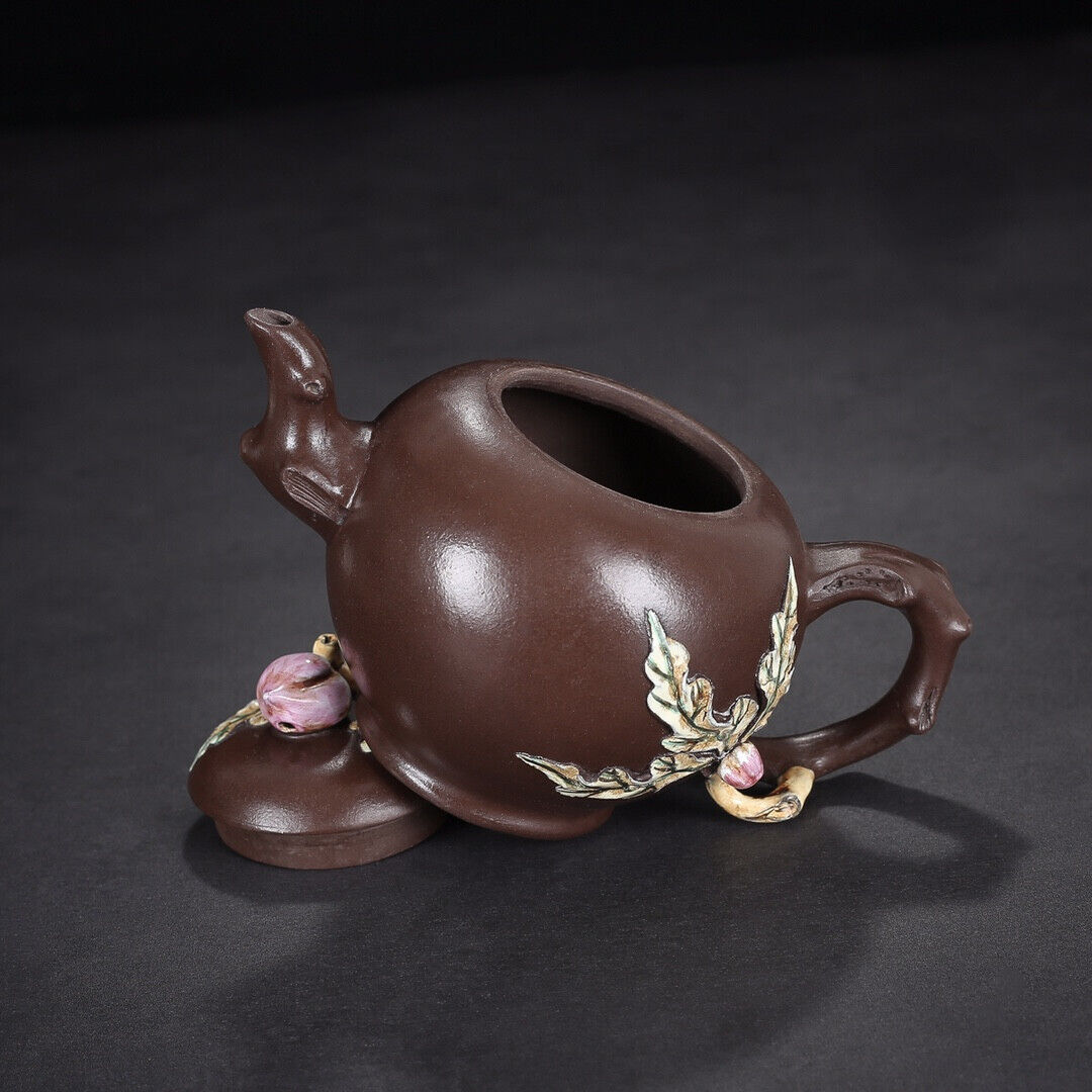 Chinese Yixing Zisha Clay Handmade Exquisite Teapot（寿桃 底款：朱可心）