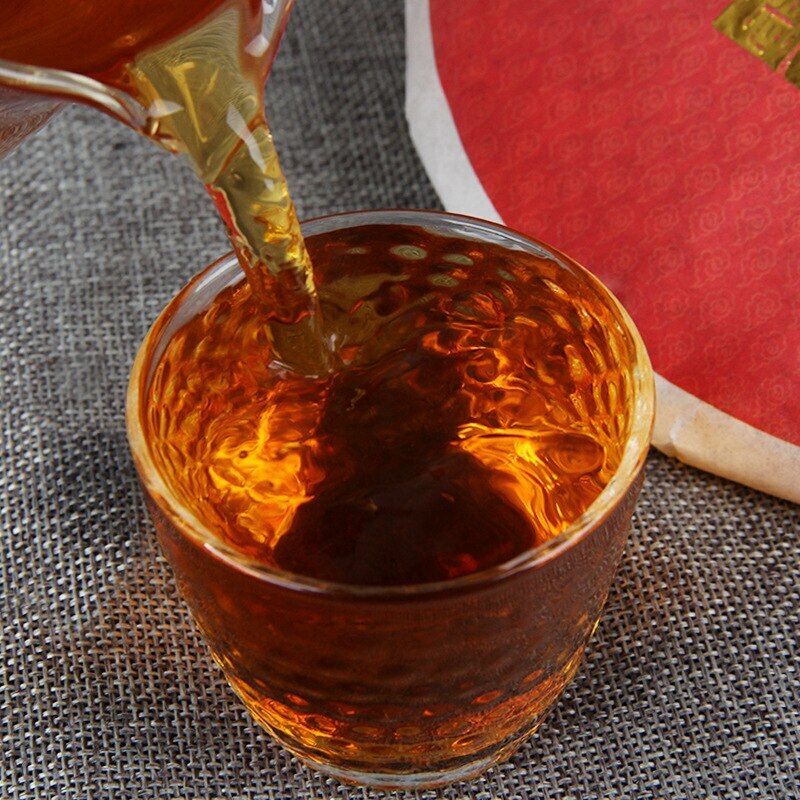 Yunnan Black Tea Old Tree 357g Ancient Tree Dianhong Tea Cake