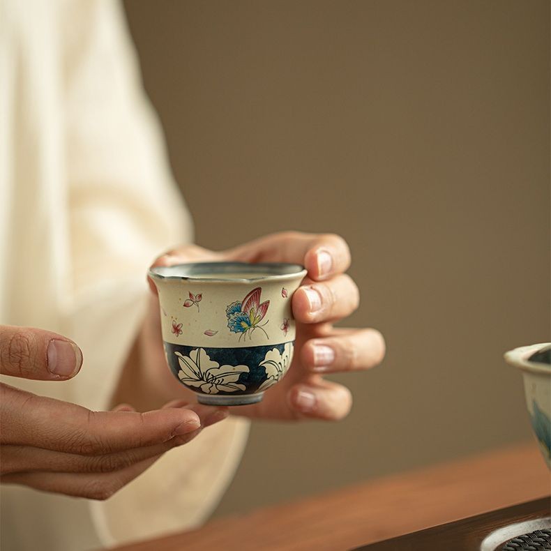 Blue and White Tea Cup Butterfly Lily Ceramic Master Cup Kung Fu Tea Set 55ml